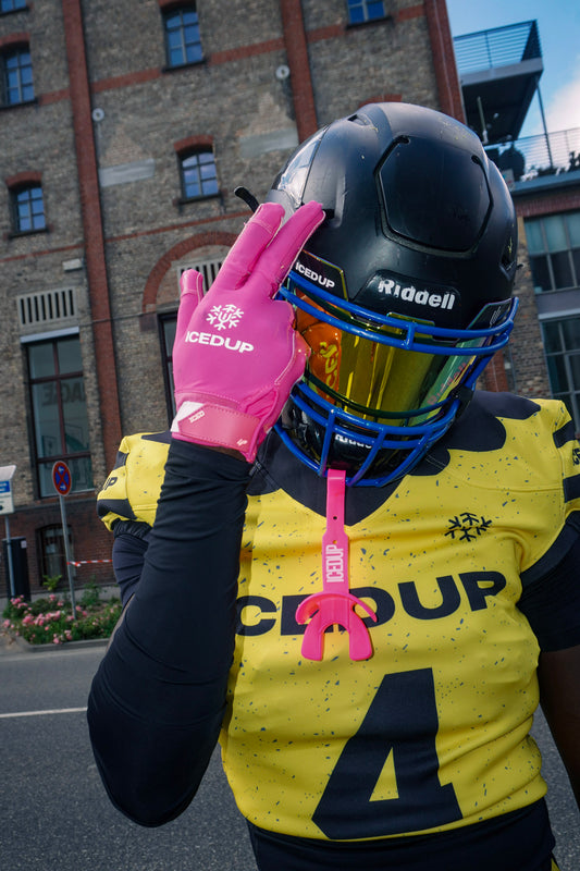 IU® Pink Gloves