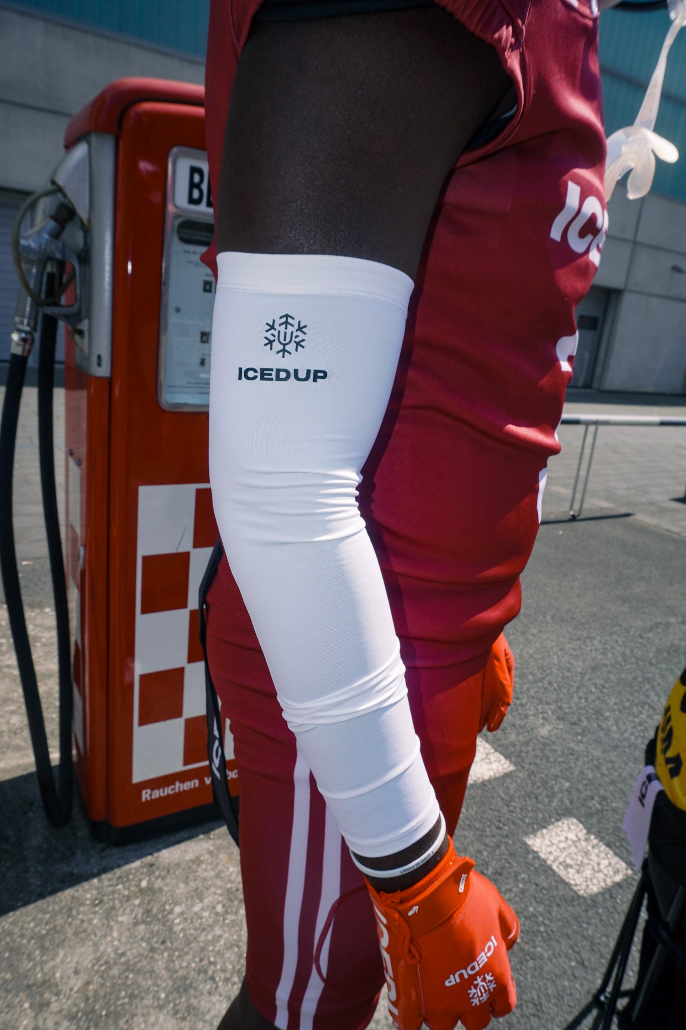 IU® Arm Sleeves | White
