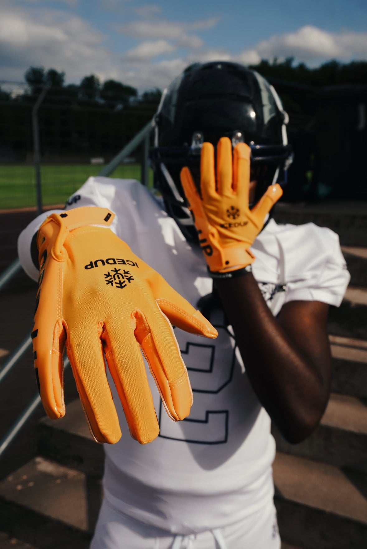 Essential Gloves | Yellow