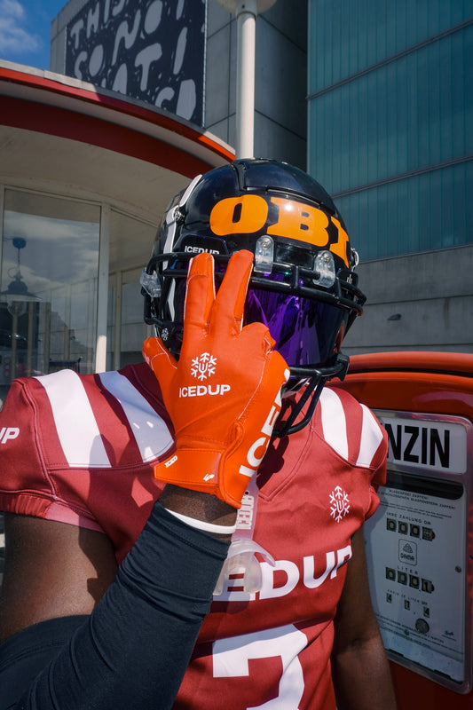 Essential Gloves | Red